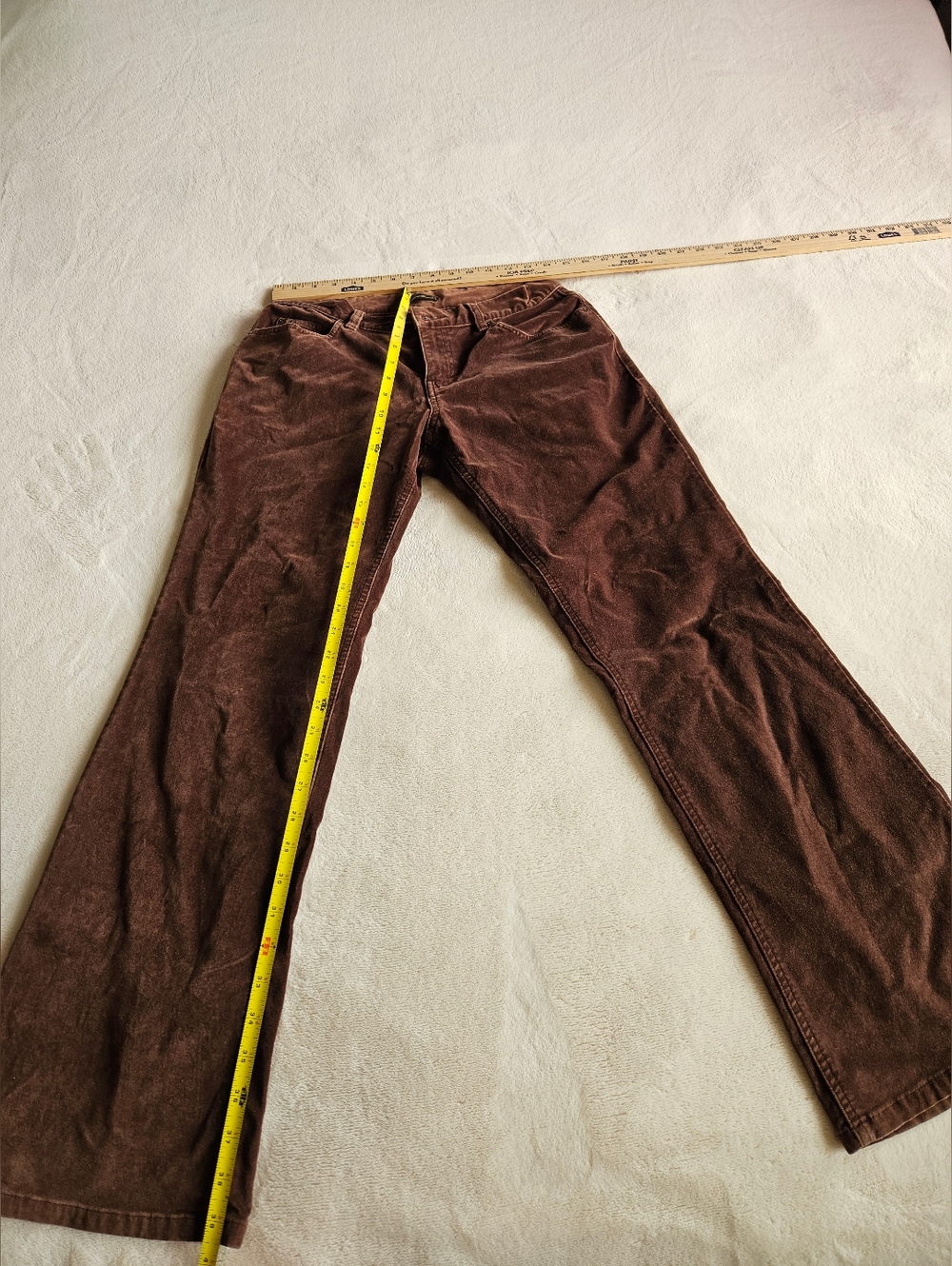 Womens Eddie Bauer Brown Corduroy Pants. Sz 6